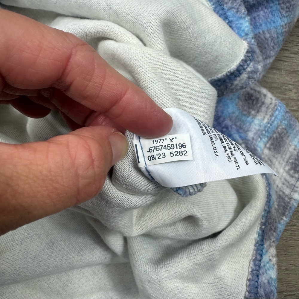 AE Oversized Plaid Fleece & Love Shacket Women’s Medium Blue Gray Fall Layering - Picture 8 of 8
